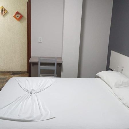 Pousada Tahiti Bed and Breakfast Pasto da Mata Exteriör bild
